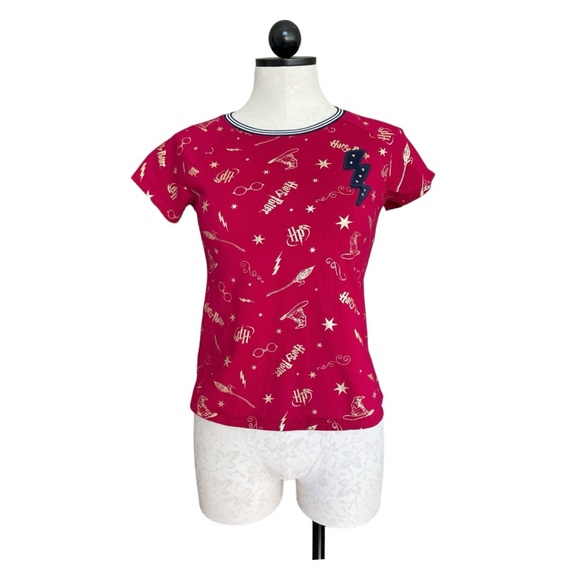 Harry Potter Kids T-Shirt Red with Navy Trim Gold Designs Size 14/16 XL - Picture 1 of 9